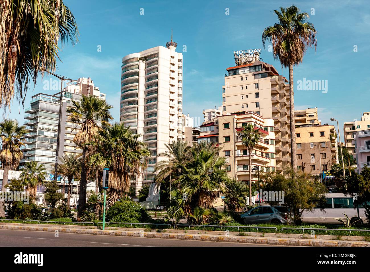 Boulevard Corniche dans le Raouche. Quartier résidentiel et commercial de Beyrouth. Liban. Destination touristique populaire à Beyrouth. Banque D'Images