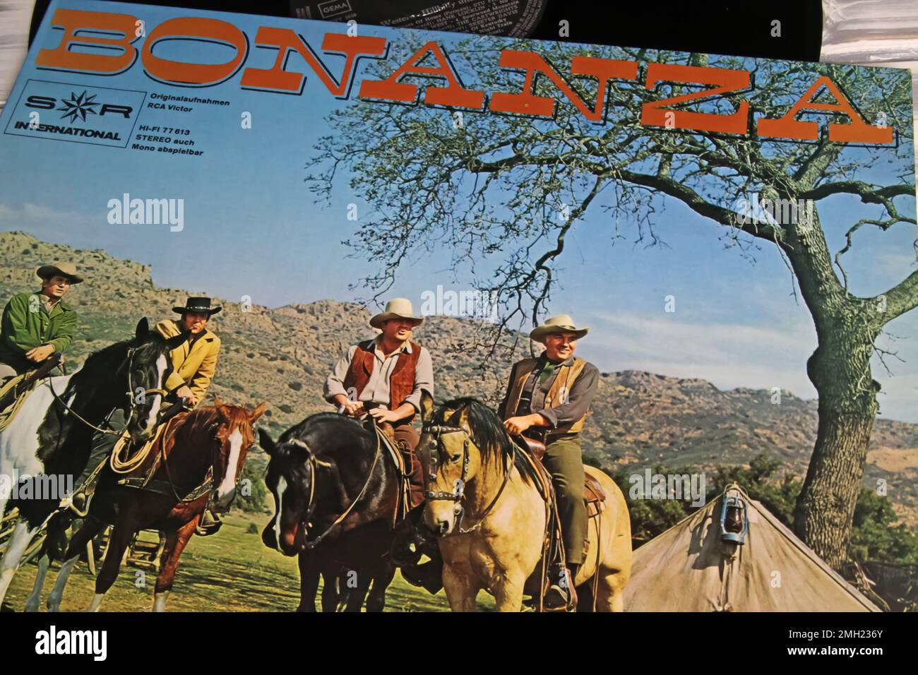 Viersen, Allemagne - 1 janvier. 2023: Gros plan isolé vinyle couverture de Bonanza WESTERN tv série de musique Banque D'Images