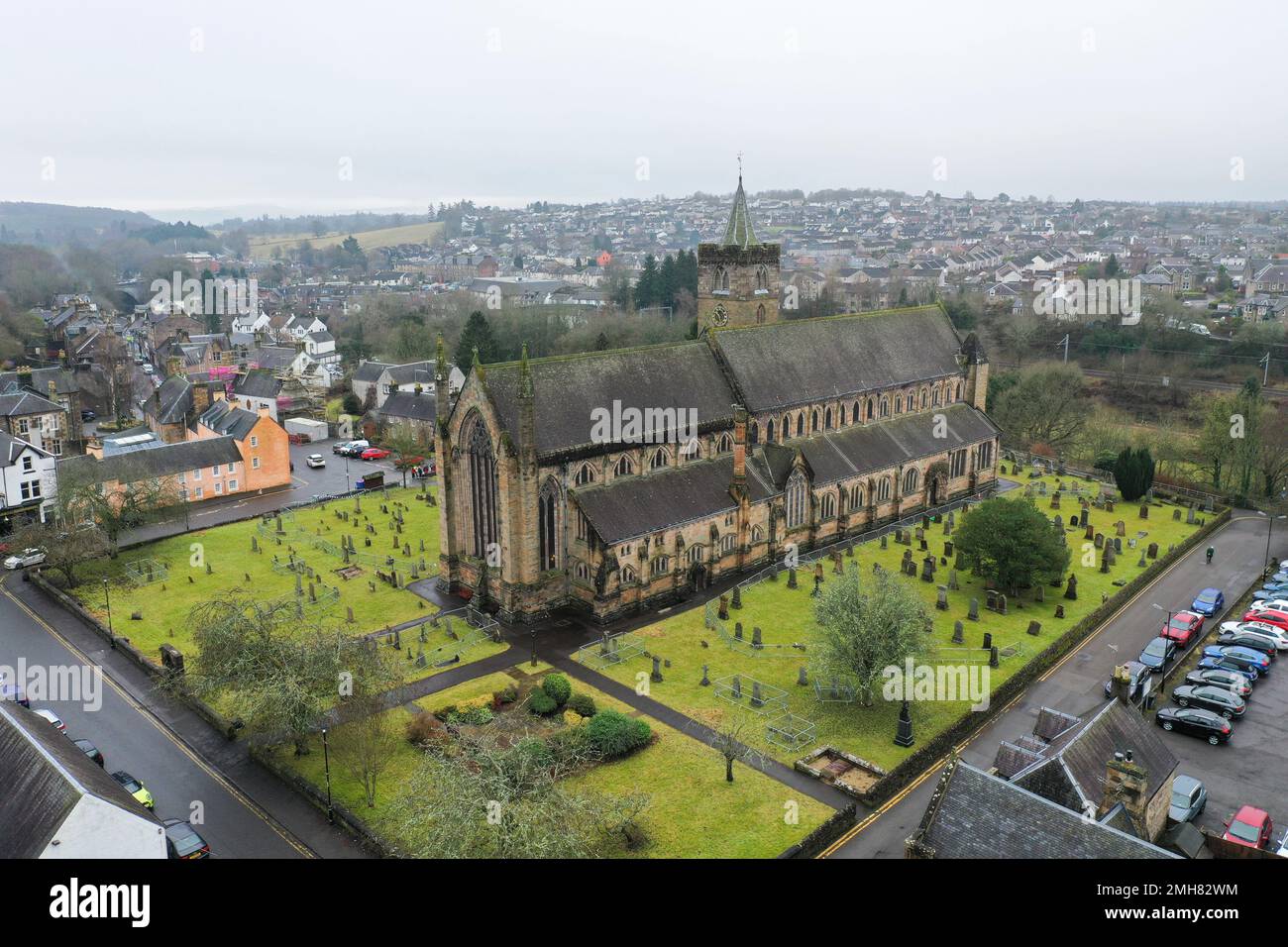 Vue aérienne sur la cathédrale de Dunblane Banque D'Images