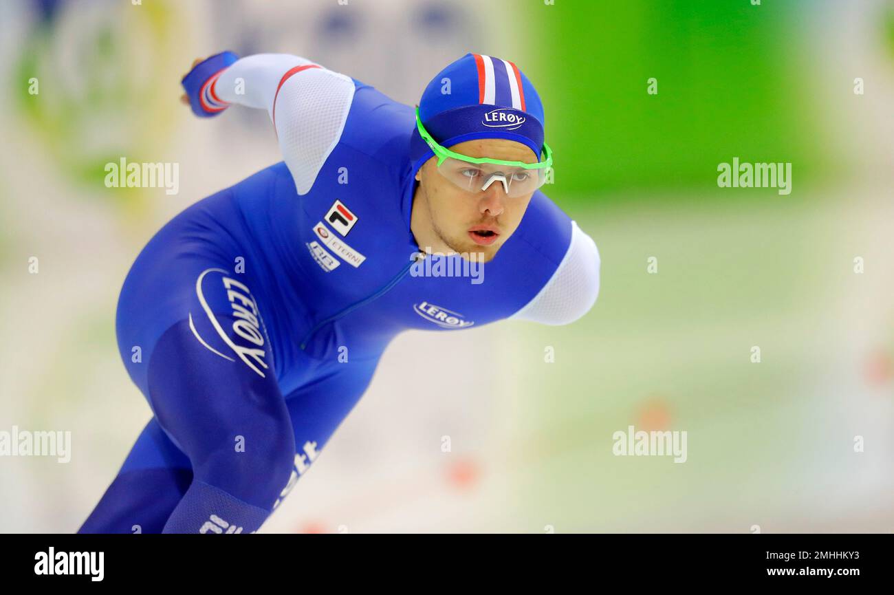 Norway's Allan Dahl Johansson competes during the men's 1500 meters race of the speed skating World Cup at the Minsk ice arena in Minsk, Belarus, Sunday, Nov. 17, 2019. (AP Photo/Sergei Grits) Banque D'Images