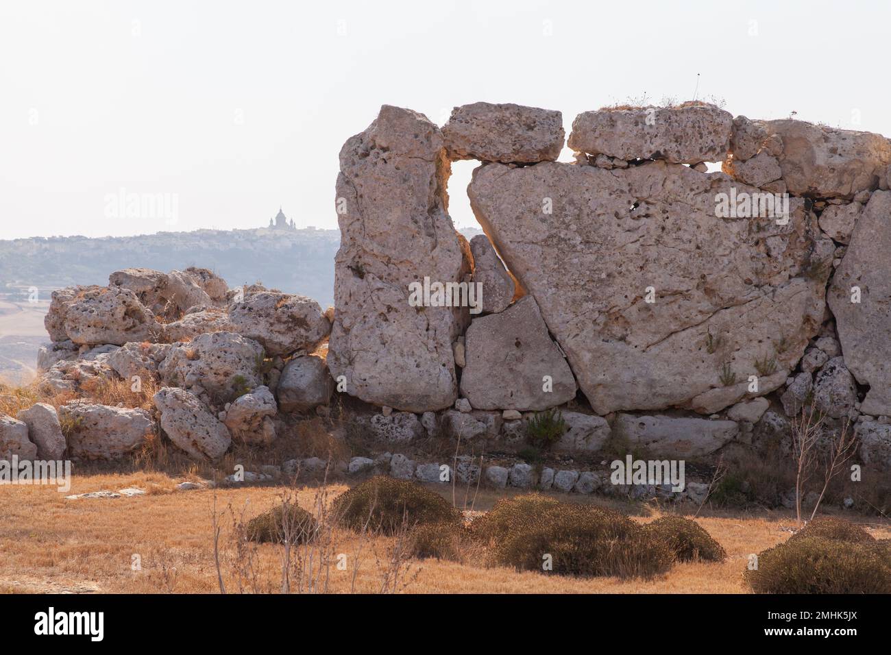 Complexe de temples mégalithiques du Néolithique sur l'île méditerranéenne de Gozo. Xaghra Ggantija, Malte Banque D'Images