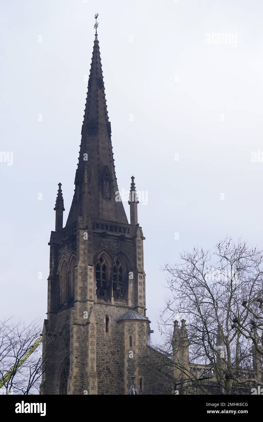 L'église Saint-Marc de Hamilton Terrace, St John's Wood, Londres, qui a été détruite par un incendie qui a commencé dans les premières heures du matin. 80 pompiers ont assisté à l'église classée au patrimoine nord-ouest de Londres qui a été décrite comme un « Trésor architectural et historique ». Date de la photo: Vendredi 27 janvier 2023. Banque D'Images
