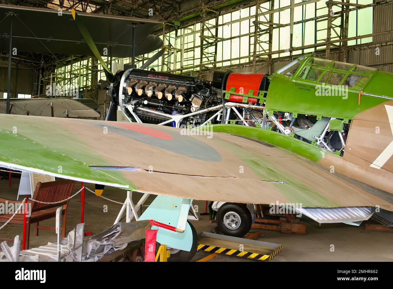 Hawker Hurricane Mark IIA avec le capot du moteur enlevé sur l'exposition au Brooklands Museum Weybridge Surrey Angleterre Royaume-Uni Banque D'Images