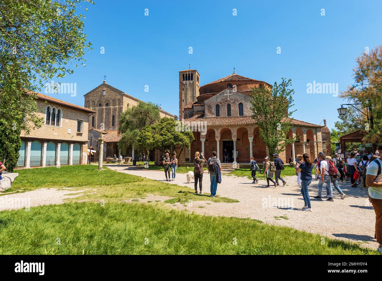 Basilique et cathédrale de Santa Maria Assunta de style vénitien-byzantin (639), église de Santa Fosca (IX-XII siècle), Torcello, Venise, Italie. Banque D'Images