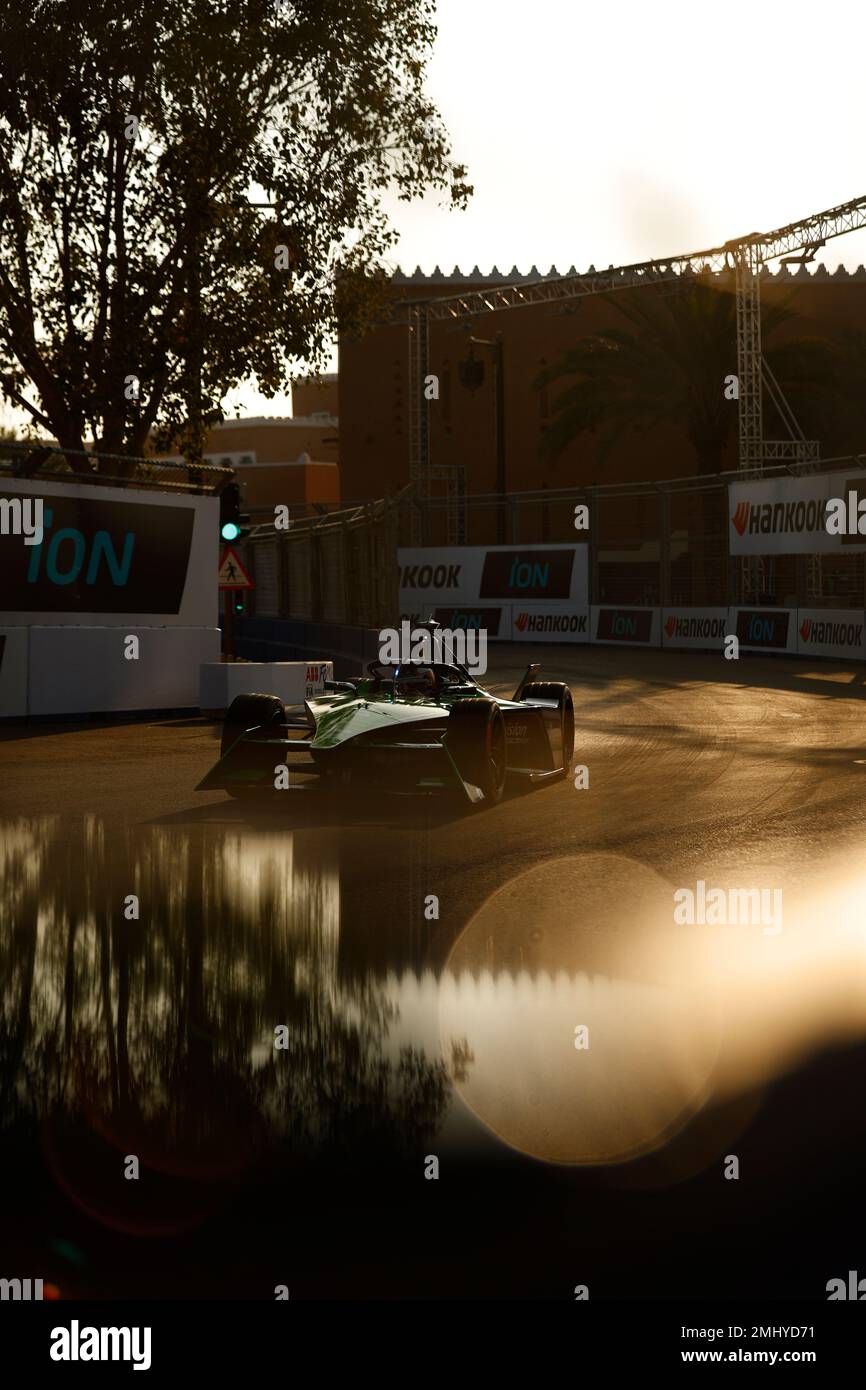 Sébastien Buemi, Envision Racing, Jaguar I-TYPE 6Qualifying pendant la Formule E Round 2 - Diriyah E-Prix à Diriyah, Arabie Saoudite. , . (Photo de Sam Bloxham/Motorsport Images/Sipa USA) crédit: SIPA USA/Alay Live News Banque D'Images