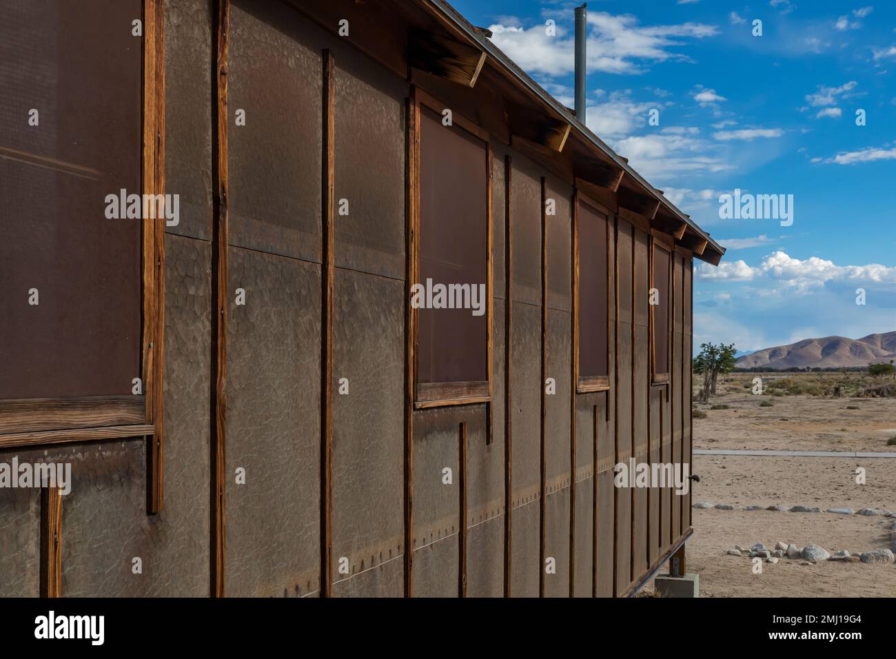 Des casernes exposent leurs locaux au bloc 14 du site historique national de Manzanar, Owens Valley, Californie, États-Unis Banque D'Images