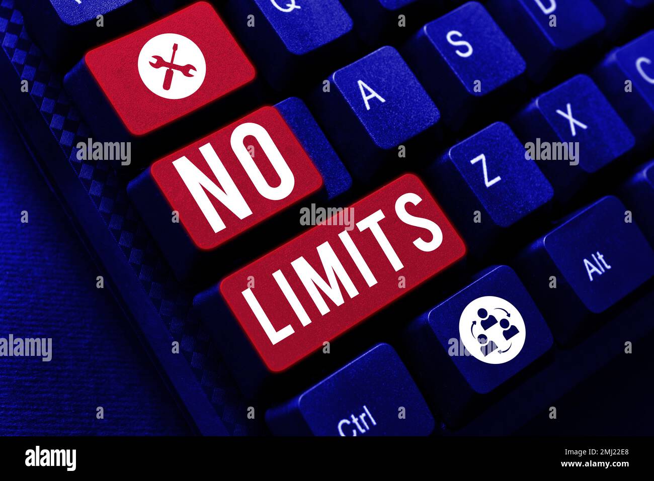 Affiche de texte indiquant aucune limite, Internet concept pour faire tout ce que vous pourriez avec des restrictions et de retenue Banque D'Images