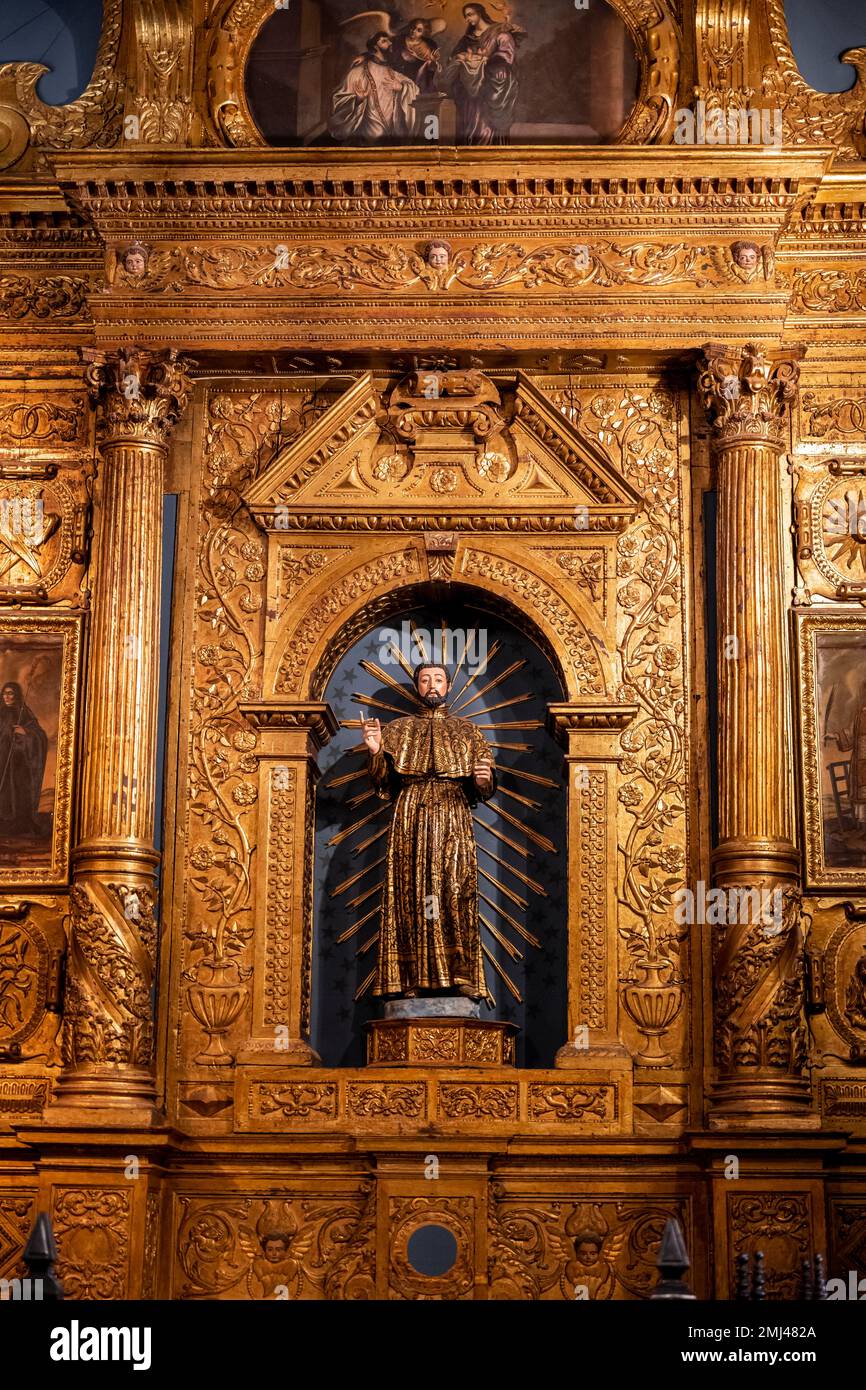 Statue du saint, Église de Sao Joao Evangelista, Funchal, Madère, Portugal Banque D'Images