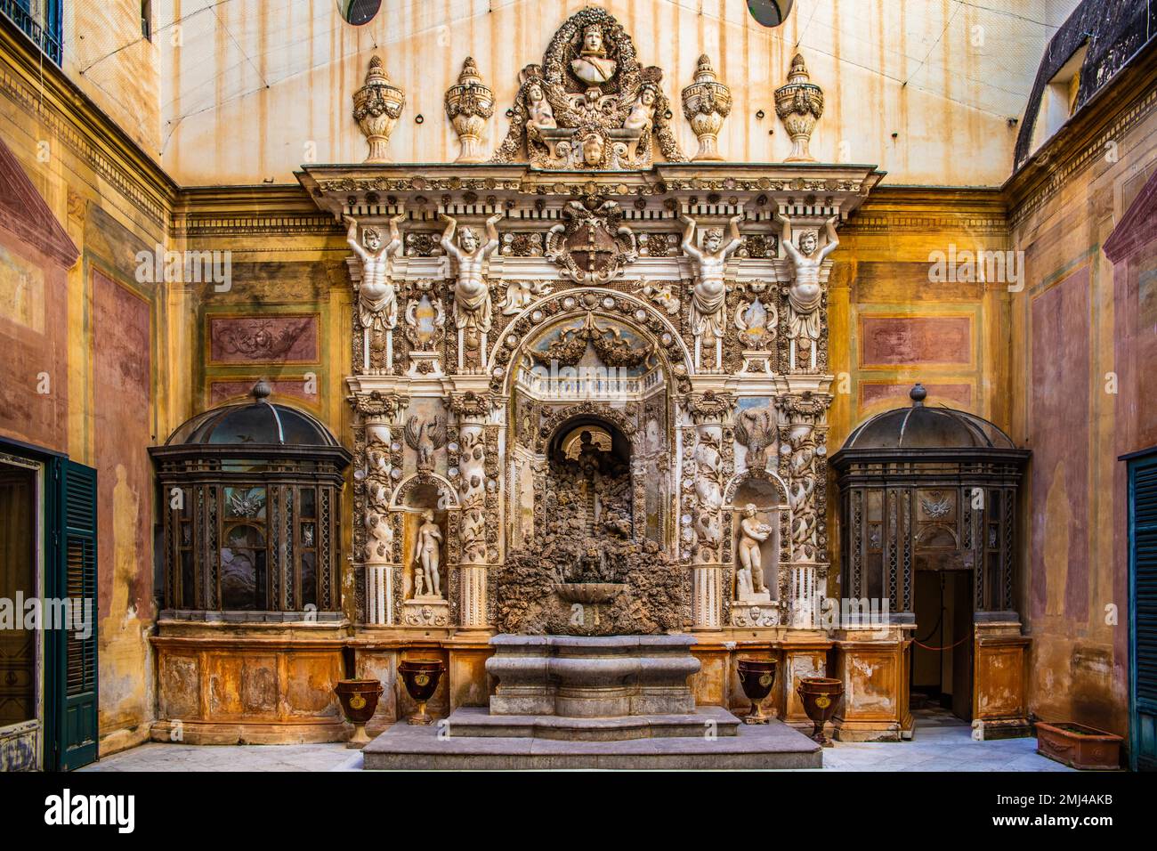 Nympaeum, palais Mirto avec une décoration authentique et des meubles d'origine représente le style de vie d'une famille riche du 18th siècle, Palerme Banque D'Images