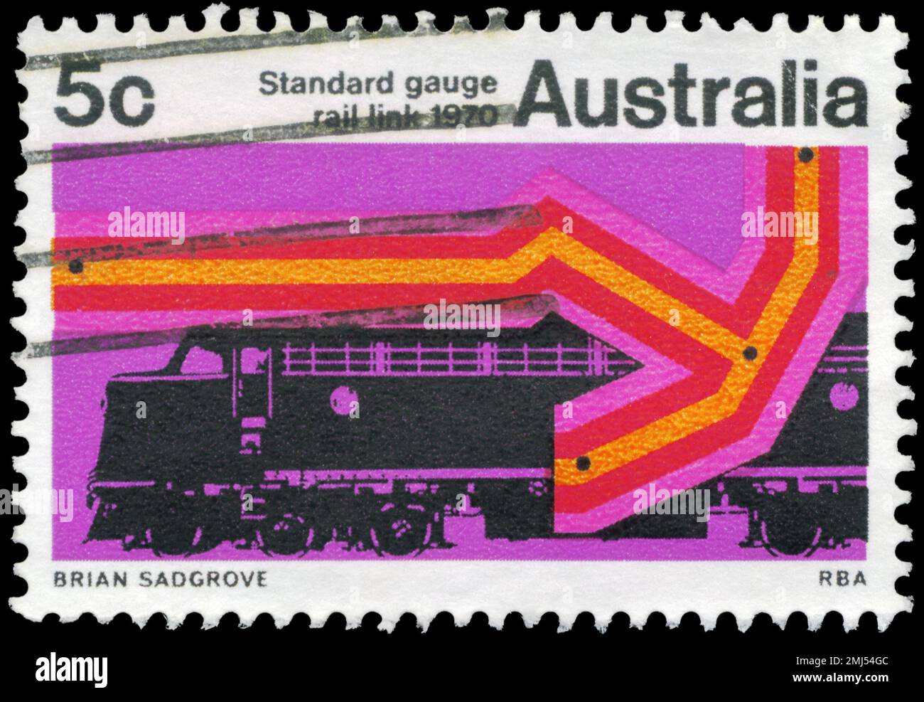 AUSTRALIE - VERS 1970: Un timbre imprimé en AUSTRALIE montre la locomotive diesel, achèvement de la voie standard de chemin de fer reliant Melbourne, Sydney Banque D'Images