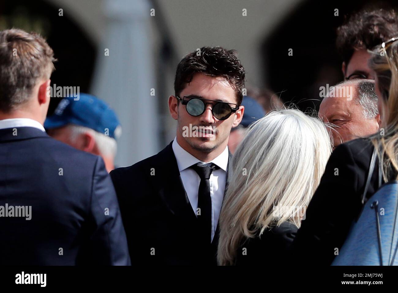 Ferrari driver Charles Leclerc of Monaco leaves the funeral ceremony of late French driver Anthoine Hubert, at the Chartres cathedral, in Chartres, south of Paris, Tuesday, Sept. 10, 2019. The French driver died at the Spa-Francorchamps track following a 160 mph (257 kph) crash in the F2 Belgian Grand Prix. (AP Photo/Thibault Camus) Banque D'Images