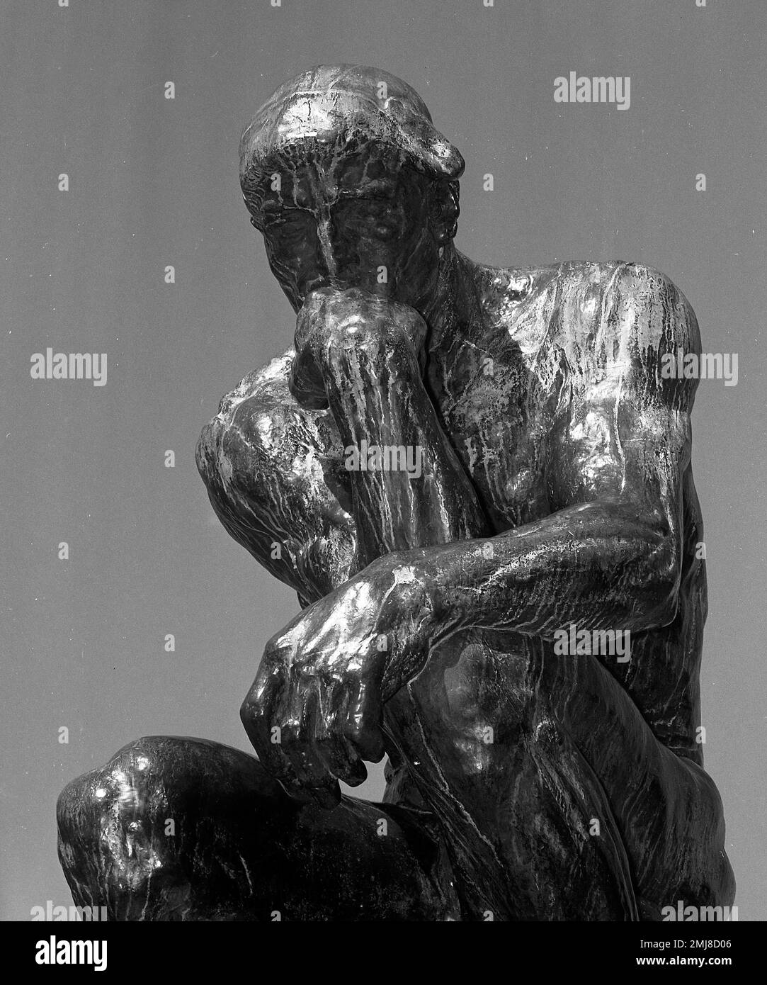 La statue du penseur d'Auguste Rodin, vers 1975. Banque D'Images