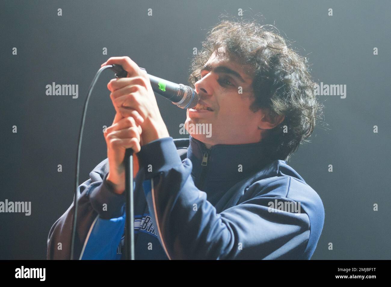 Madrid, Espagne. 27th janvier 2023. Le chanteur Diego Ibañez du groupe Carolina Durante se produit en direct pendant le festival de musique Inverfest au Wizcenter de Madrid. Crédit : SOPA Images Limited/Alamy Live News Banque D'Images