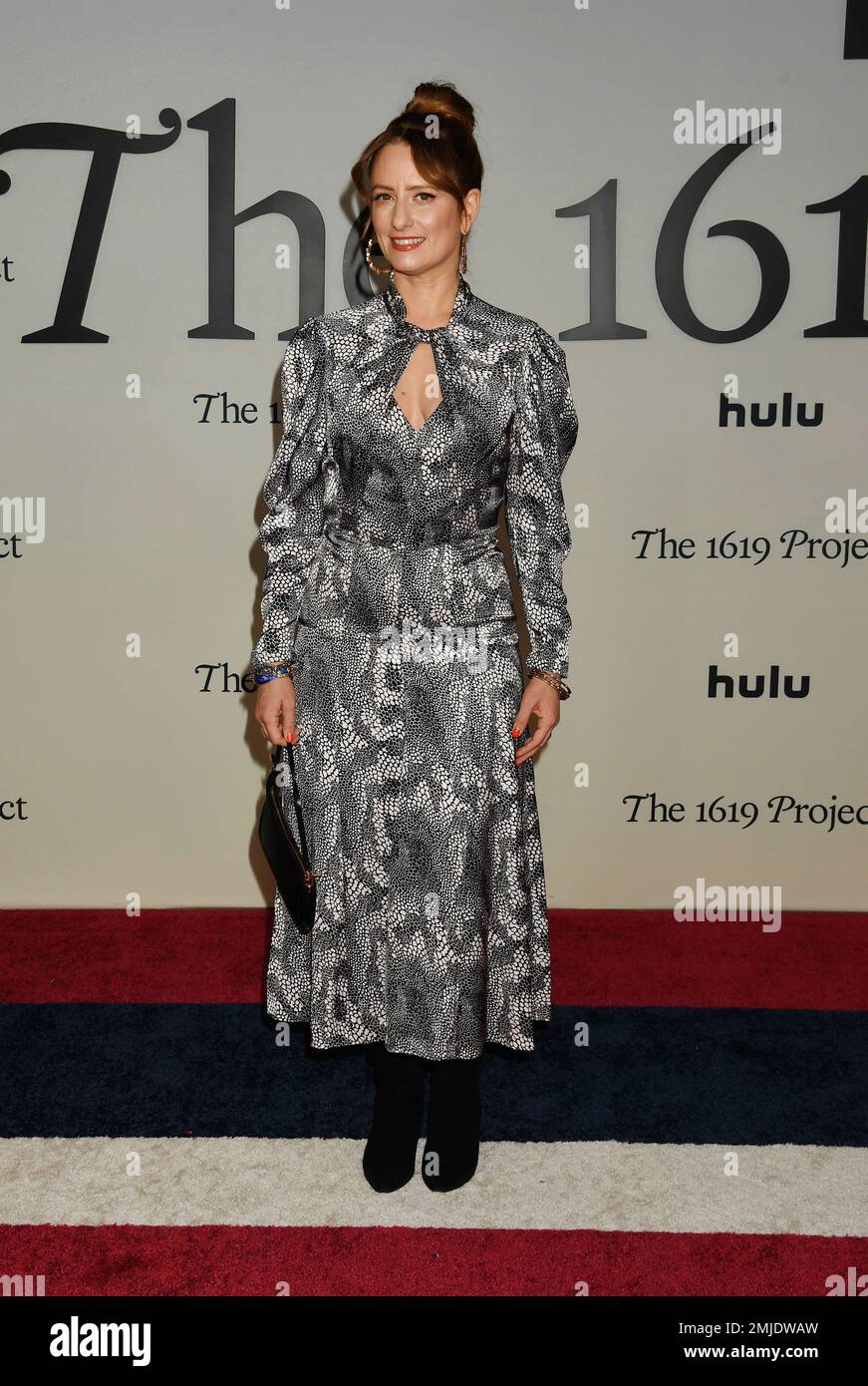 LOS ANGELES, CALIFORNIE - JANVIER 26 : Kathleen Lingo participe à l'événement de première prestation du tapis rouge de Los Angeles pour le « projet 1619 » de Hulu à l'Academy Museum Banque D'Images