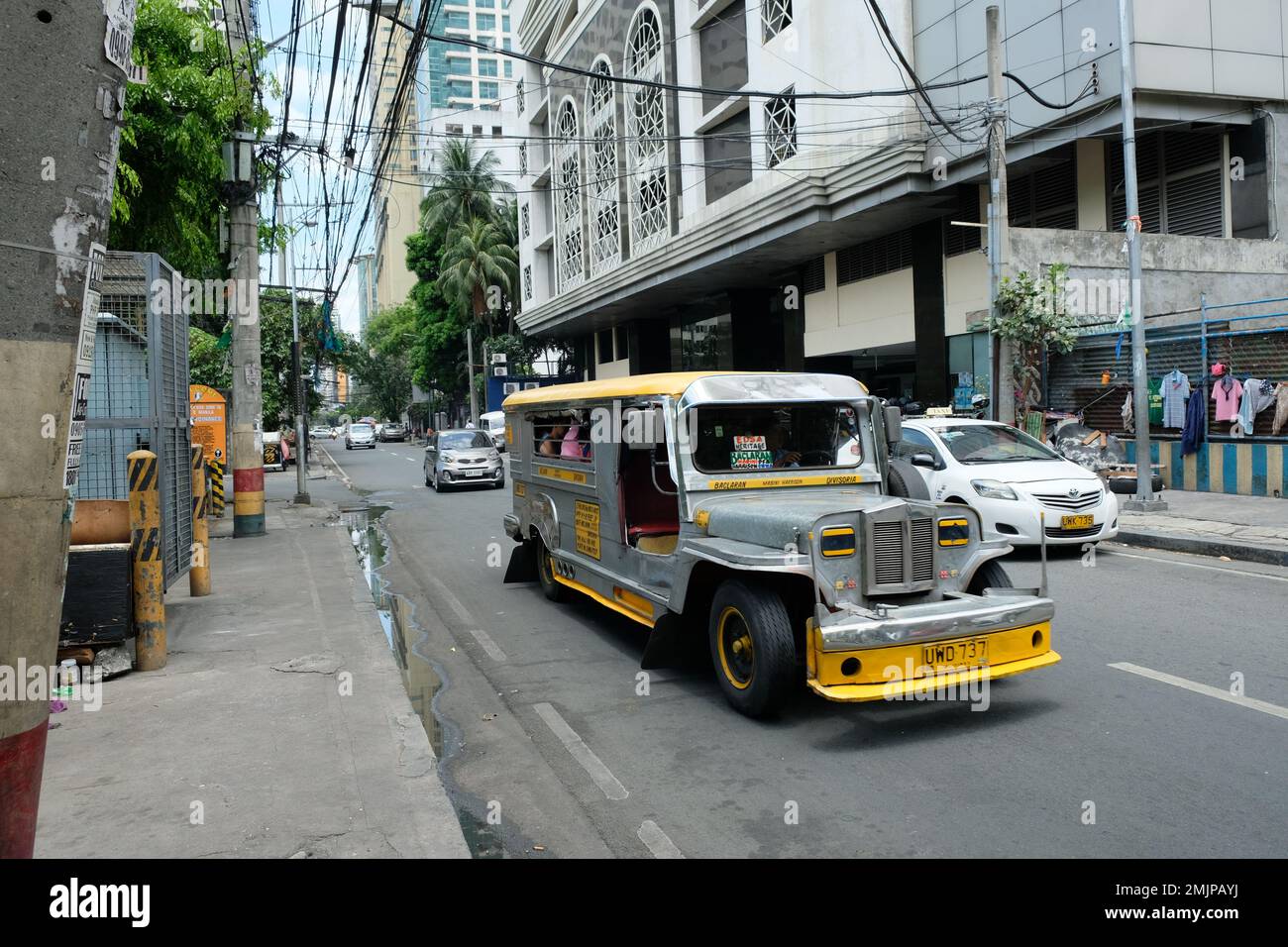 Philippines Manille - vieux Jeepney coloré Banque D'Images