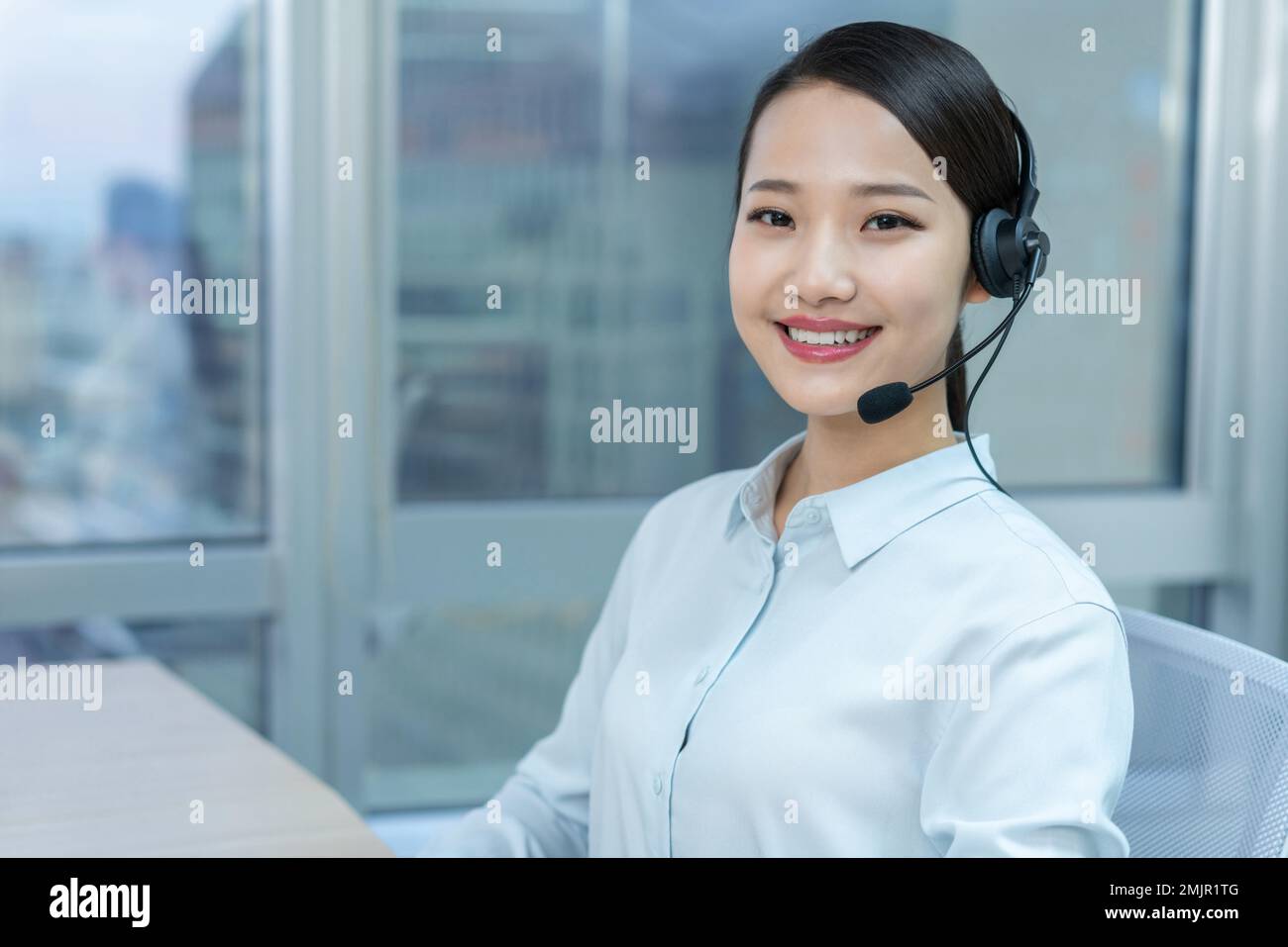 Jeune représentant du service clientèle Banque D'Images