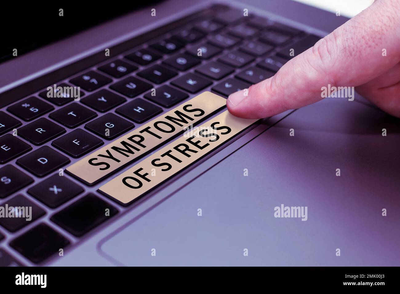 Légende du texte présentant des symptômes de stress. Approche commerciale servant de symptôme ou de signe en particulier de quelque chose de indésirable Banque D'Images