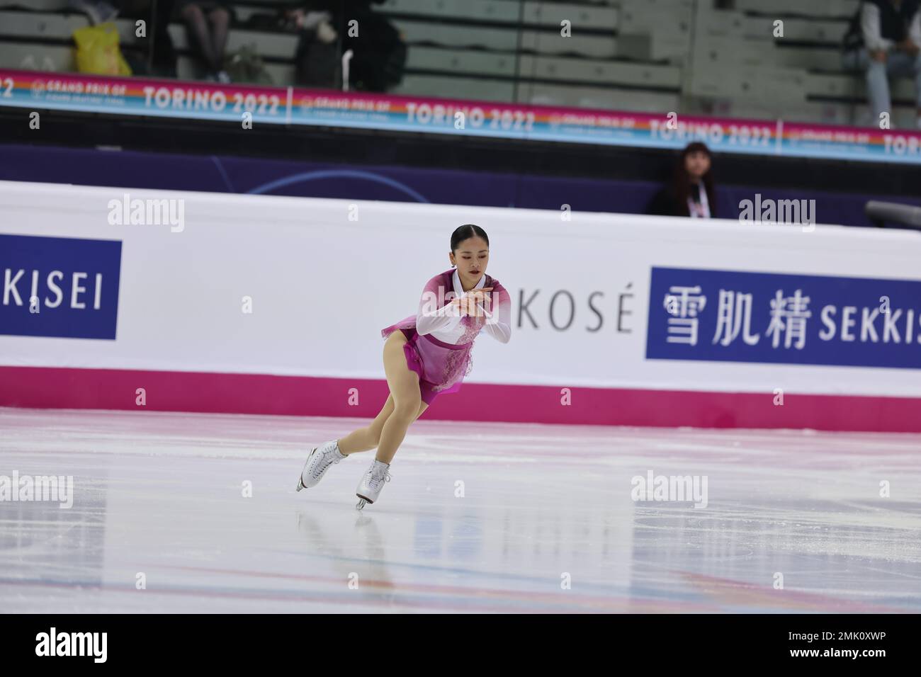Rinka Watanabe, du Japon, participe à la finale du Grand Prix de patinage artistique de l'UIP à Turin 2022 à Palavela. Banque D'Images