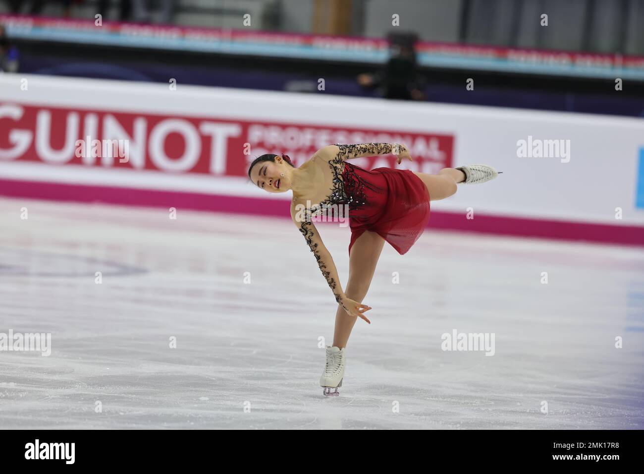 Mai Mihara du Japon participe à la finale du Grand Prix de patinage artistique de l'UIP à Turin 2022 à Palavela. Banque D'Images