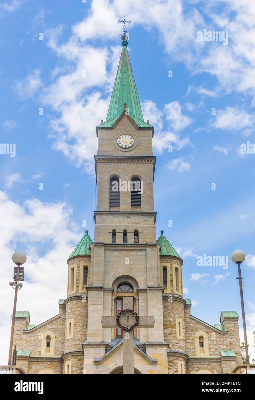 Tour de l'église de la Sainte famille à Zakopane, Pologne Banque D'Images