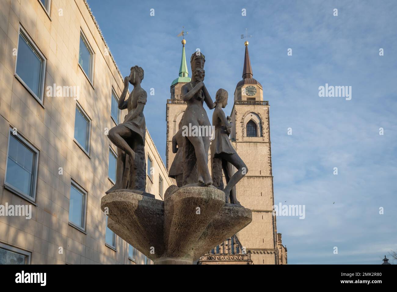 The Five Senses Sculpture (Die Funkf Sinne) par Heinrich Apel, 1972 - Magdebourg, Saxe-Anhalt, Allemagne Banque D'Images