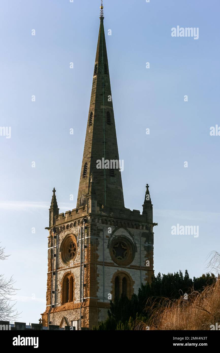 Stratford upon Avon, Royaume-Uni : la spire de l'église de la Sainte-Trinité, vieille ville. L'église est le lieu de sépulture de William Shakespeare. Banque D'Images
