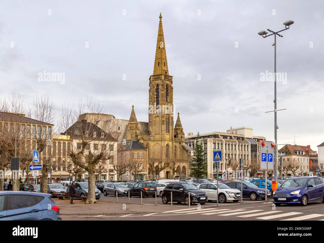 Paysage autour de l'église Saint Louis à Saarlouis, une ville de la Sarre, Allemagne Banque D'Images