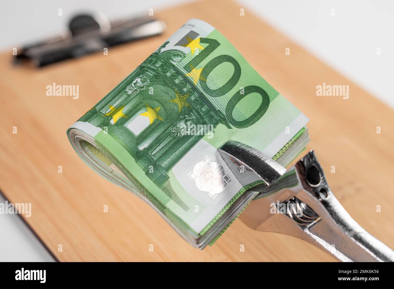 Argent fixé dans une clé. Concept d'activité bancaire. Vue conceptuelle Banque D'Images