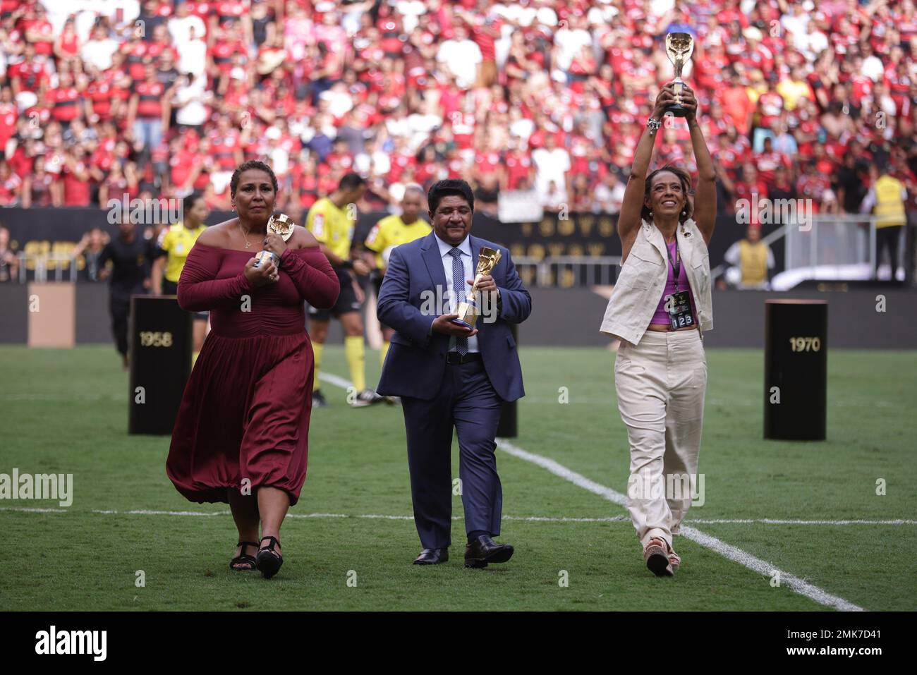 Brasilia, Brésil. 28th janvier 2023. DF - Brasilia - 01/28/2023 - SUPERCOPA 2023 FINAL, PALMEIRAS X FLAMENGO - le président de la CBF Ednaldo Rodrigues rend hommage au roi Pele lors de son entrée sur le terrain pour le match contre Flamengo au stade Mane Garrincha pour le championnat Super Cup 2023. Photo: Ettore Chiereguini/AGIF/Sipa USA crédit: SIPA USA/Alay Live News Banque D'Images