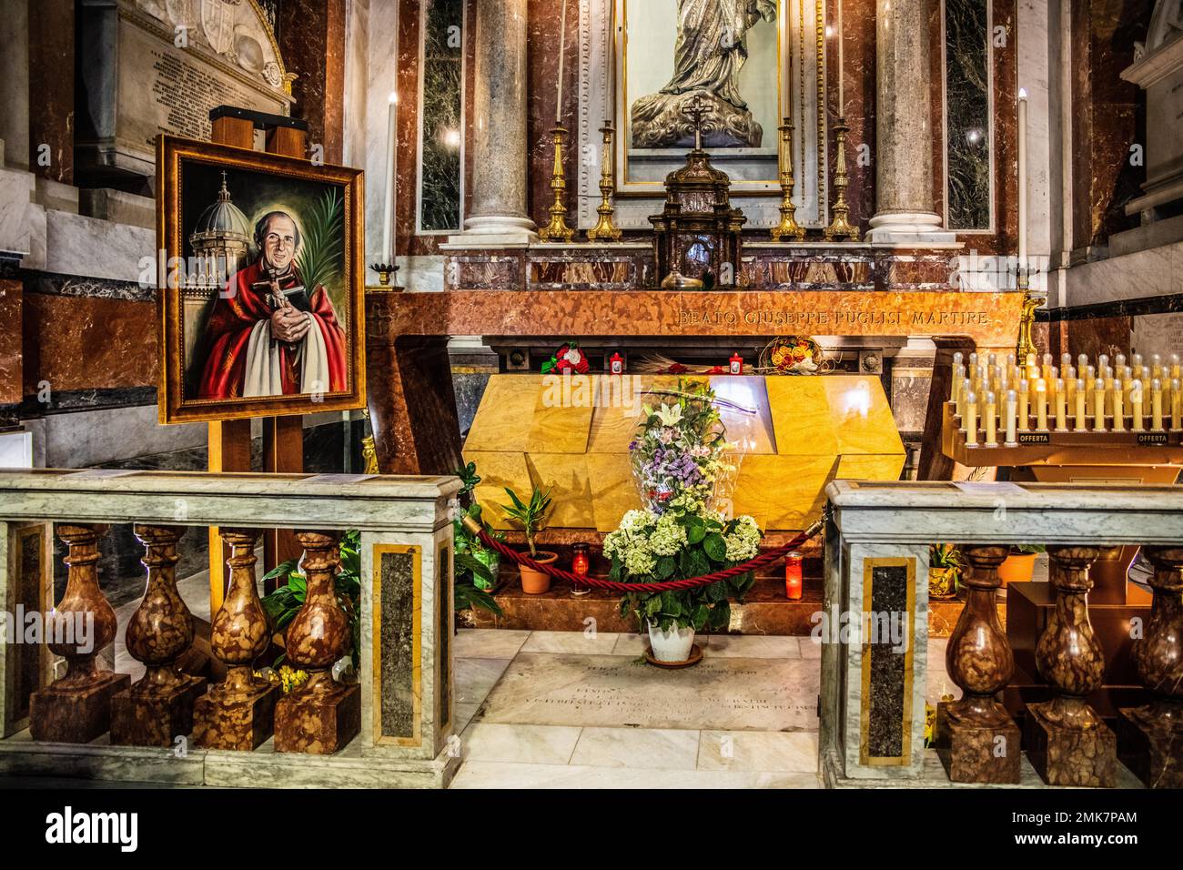 Tombeau de Giuseppe Puglisi, prêtre sicilien et activiste anti-mafieuse qui a été assassiné par le Mafi, la cathédrale Maria Santissima Assunta, Palerme, Sicile Banque D'Images