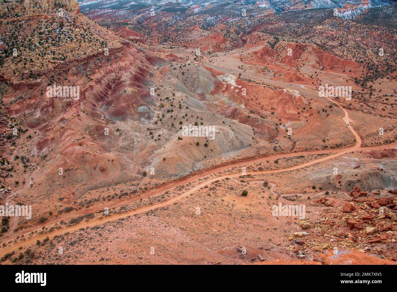 Le sentier menant à Cassidy Arch, dans le parc national de Capitol Reef, dans l'Utah, est à 5 kilomètres de l'aller-retour. Banque D'Images