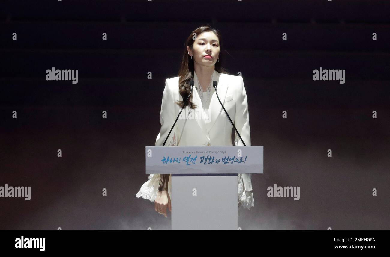 Former South Korean Olympic figure skating champion Yuna Kim attends at the 1st anniversary festival of the Pyeongchang Winter Olympics and Paralympics at Gangneung Ice Arena in Gangneung, South Korea, Saturday, Feb. 9, 2019. South Korea celebrate the 1st anniversary of the Pyeongchang Winter Olympics and Paralympics which were held from Feb. 9 to 25 and from March 9 to 18 in Gangwon Province. (AP Photo/Lee Jin-man) Banque D'Images