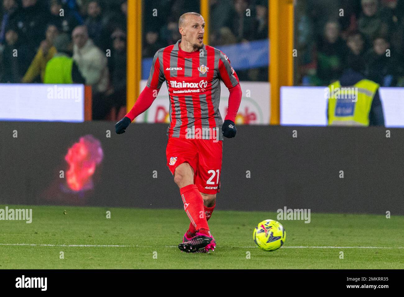 Cremona, Italie - janvier 28 2023 - Cremonese - FC Internazionale - série A - chiriches vlad usc cremonese crédit: Christian Santi/Alamy Live News Banque D'Images