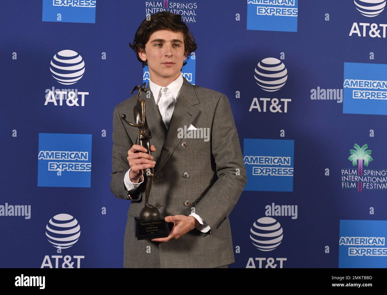 Timothee Chalamet, winner of the spotlight award actor for "Beautiful Boy," poses in the press room at the 30th annual Palm Springs International Film Festival on Thursday, Jan. 3, 2019, in Palm Springs, Calif. (Photo by Jordan Strauss/Invision/AP) Banque D'Images