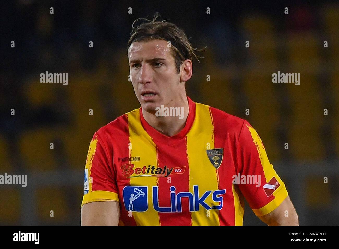 LECCE, ITALIE - JANVIER 27: Federico Baschirotto de US Lecce en action pendant la série Un match entre US Lecce et US Salernitana à Stadio via del Banque D'Images