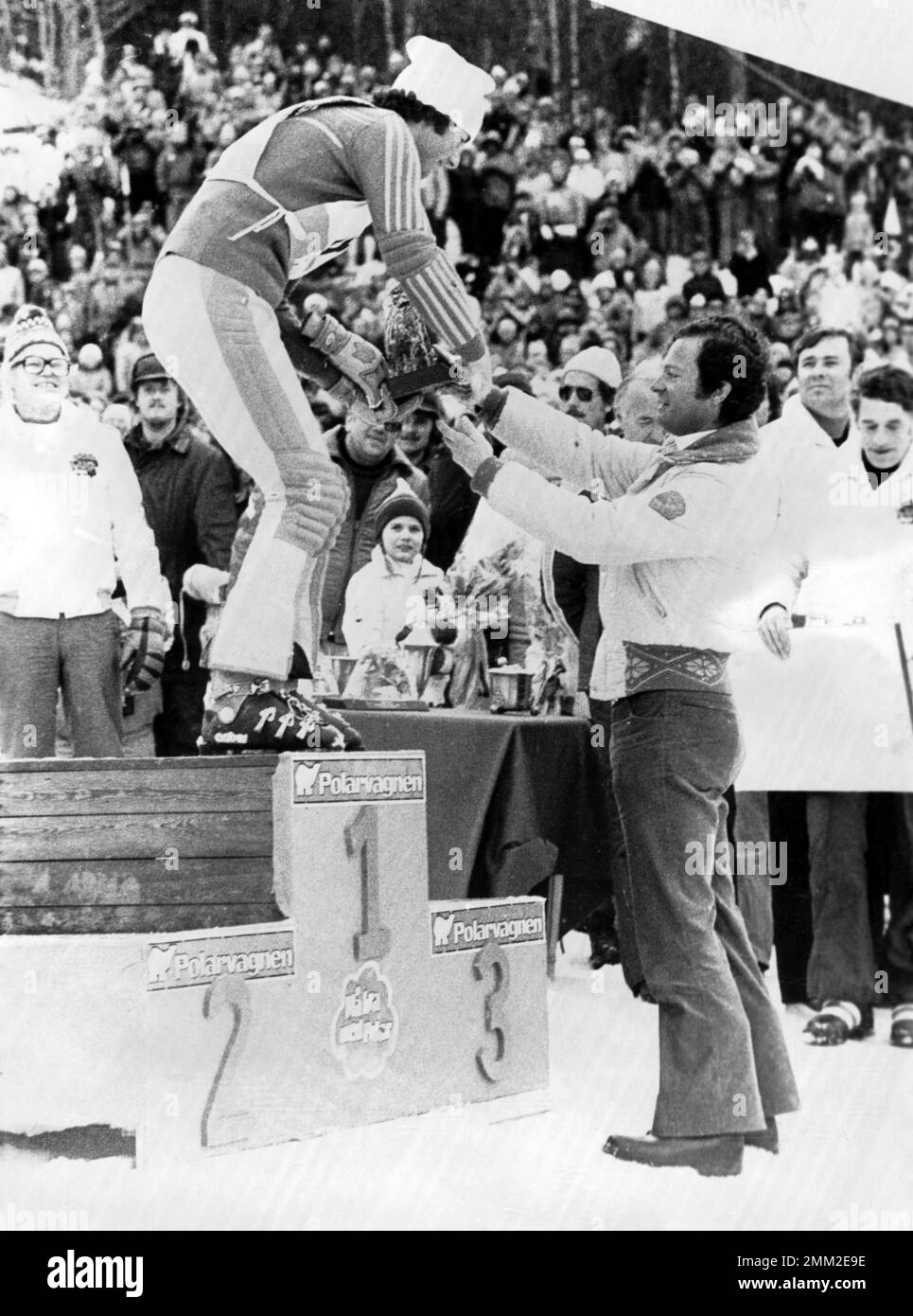 Carl XVI Gustaf, roi de Suède. Né le 30 avril 1946. Photo de la coupe du monde alpin d'Åre 1977 avec le légendaire skieur de slalom Ingemar Stenmark. 1977 Banque D'Images