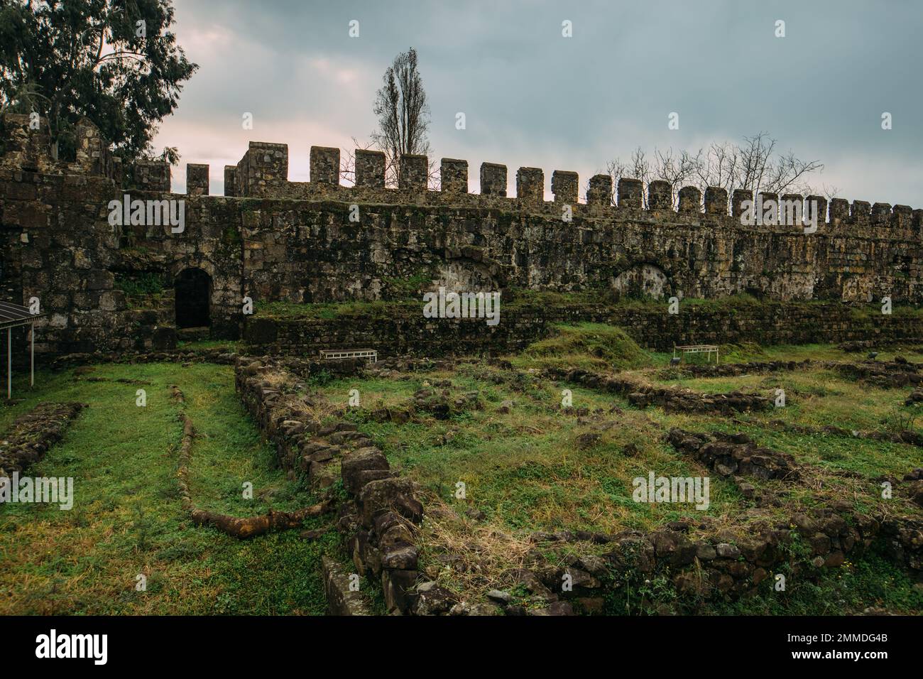 Ancienne forteresse médiévale byzantine Gonio Aphsaros, Batumi, Géorgie. Banque D'Images