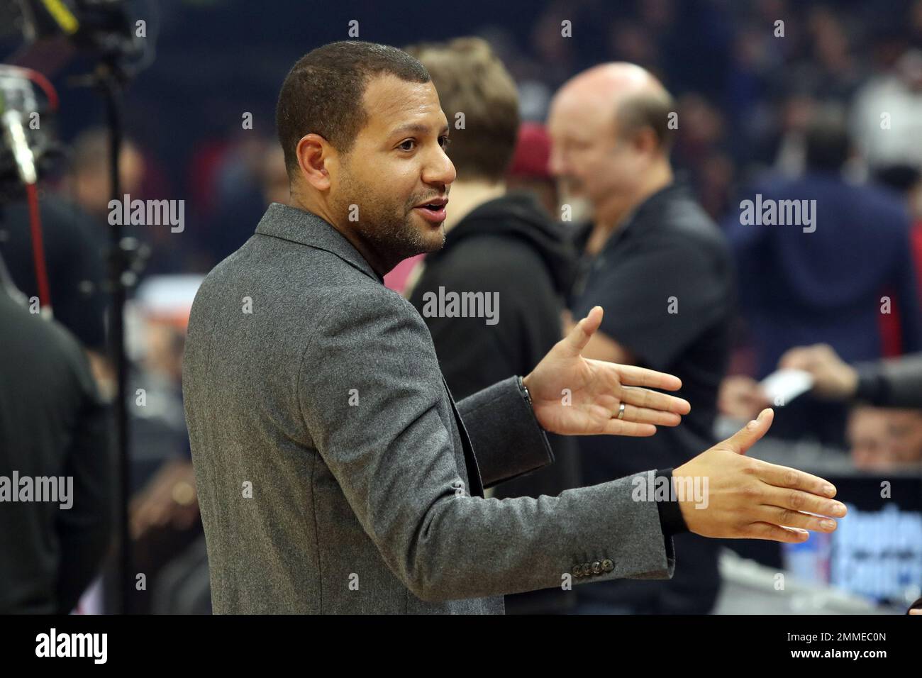 Cleveland, États-Unis. 29th janvier 2023. Cavaliers de Cleveland le GM Koby Altman parle en cour avant le match des cavaliers contre les Clippers de Los Angeles au Rocket Mortgage Fieldhouse à Cleveland, Ohio, dimanche, 29 janvier 2023. Photo par Aaron Josefczyk/UPI crédit: UPI/Alay Live News Banque D'Images