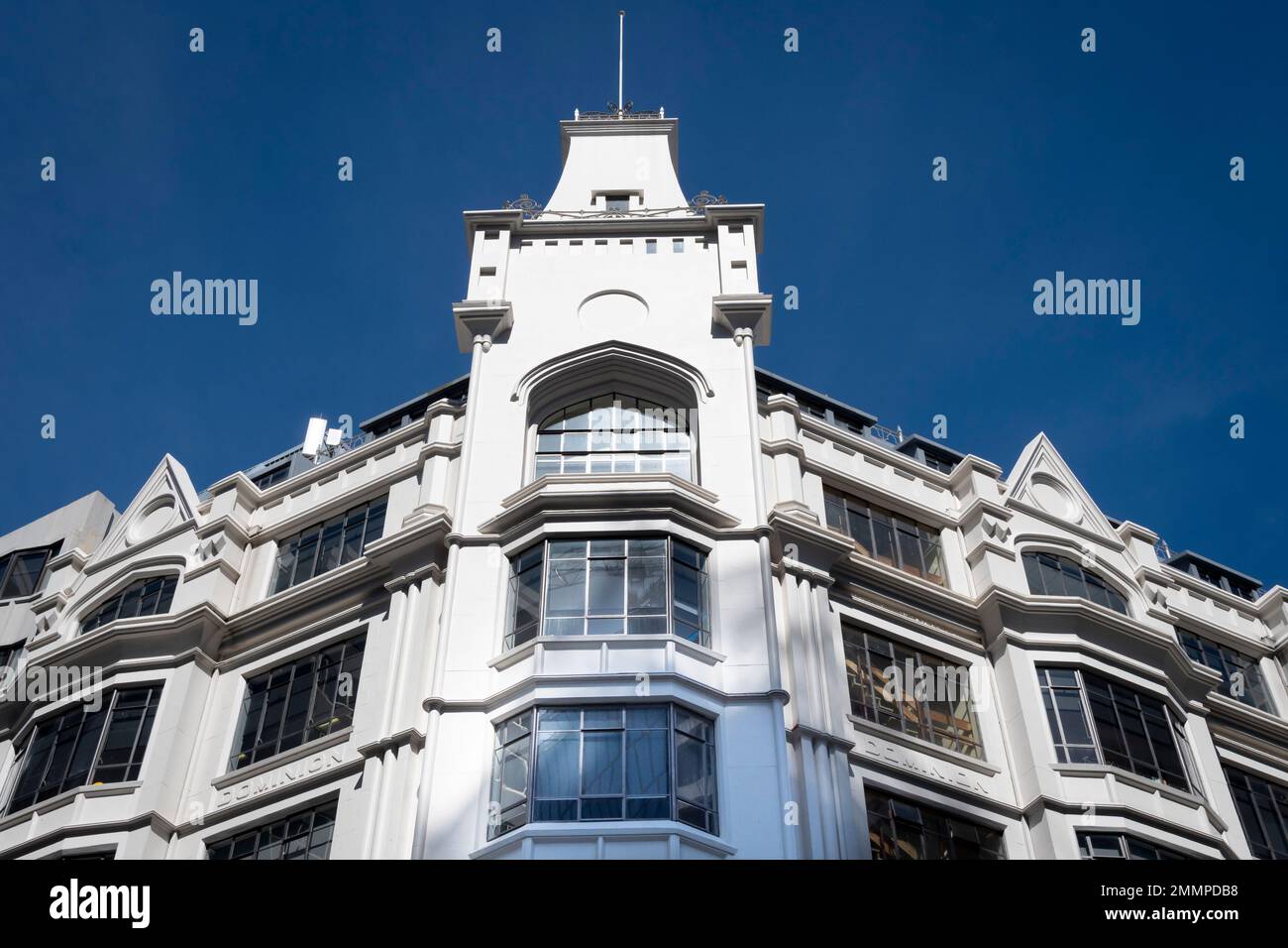 Façade de l’édifice de l’Institut national des agriculteurs, achevée en 1920, Wellington, Île du Nord, Nouvelle-Zélande Banque D'Images