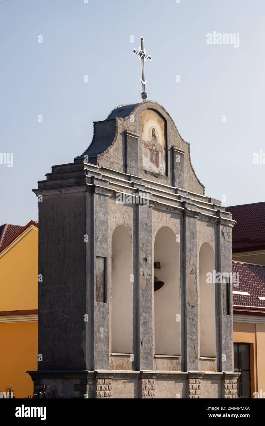 Église Sainte-Assomption, 1755, ancienne église-monastère de Trynitarskyy dans la ville de Zbarazh, oblast de Ternopil ou province, située dans la région historique de la Galice Banque D'Images
