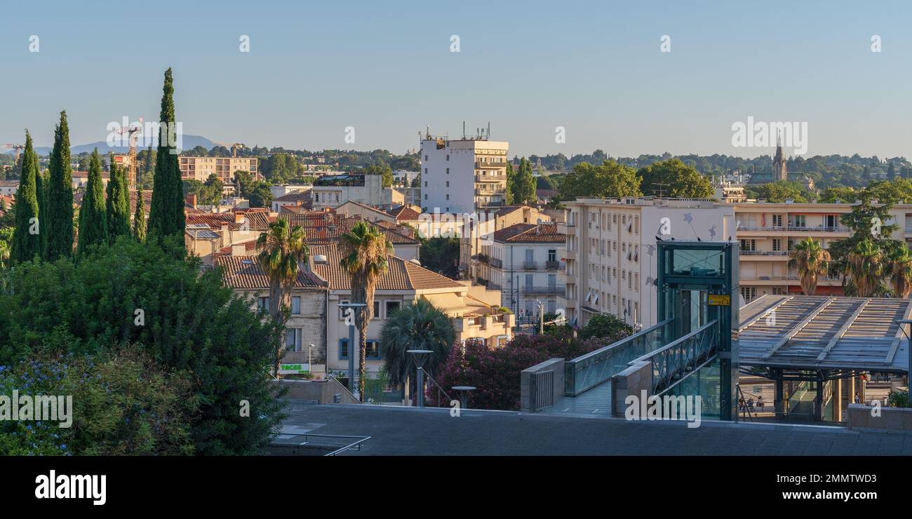 Carte Postale Ancienne Montpellier – Vue Générale De La Paillade (collection Couleurs Et Lumière De France)