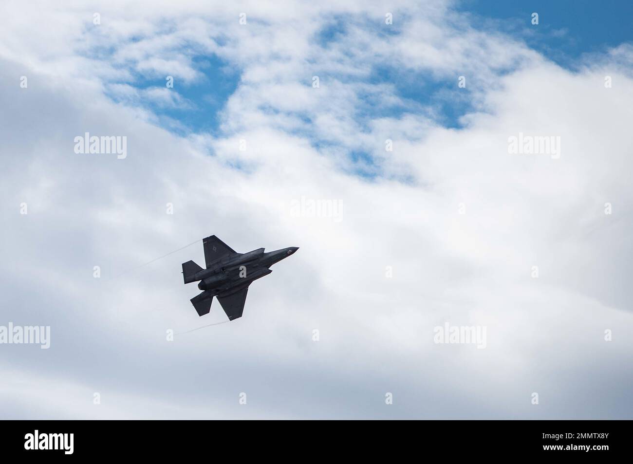 A ÉTATS-UNIS Air Force F-15E Strike Eagle prend l'avion à la base aérienne de Mountain Home, Idaho, 22 septembre 2022. Le F-15E Strike Eagle est un chasseur à double rôle conçu pour effectuer des missions air-air et air-sol. Banque D'Images