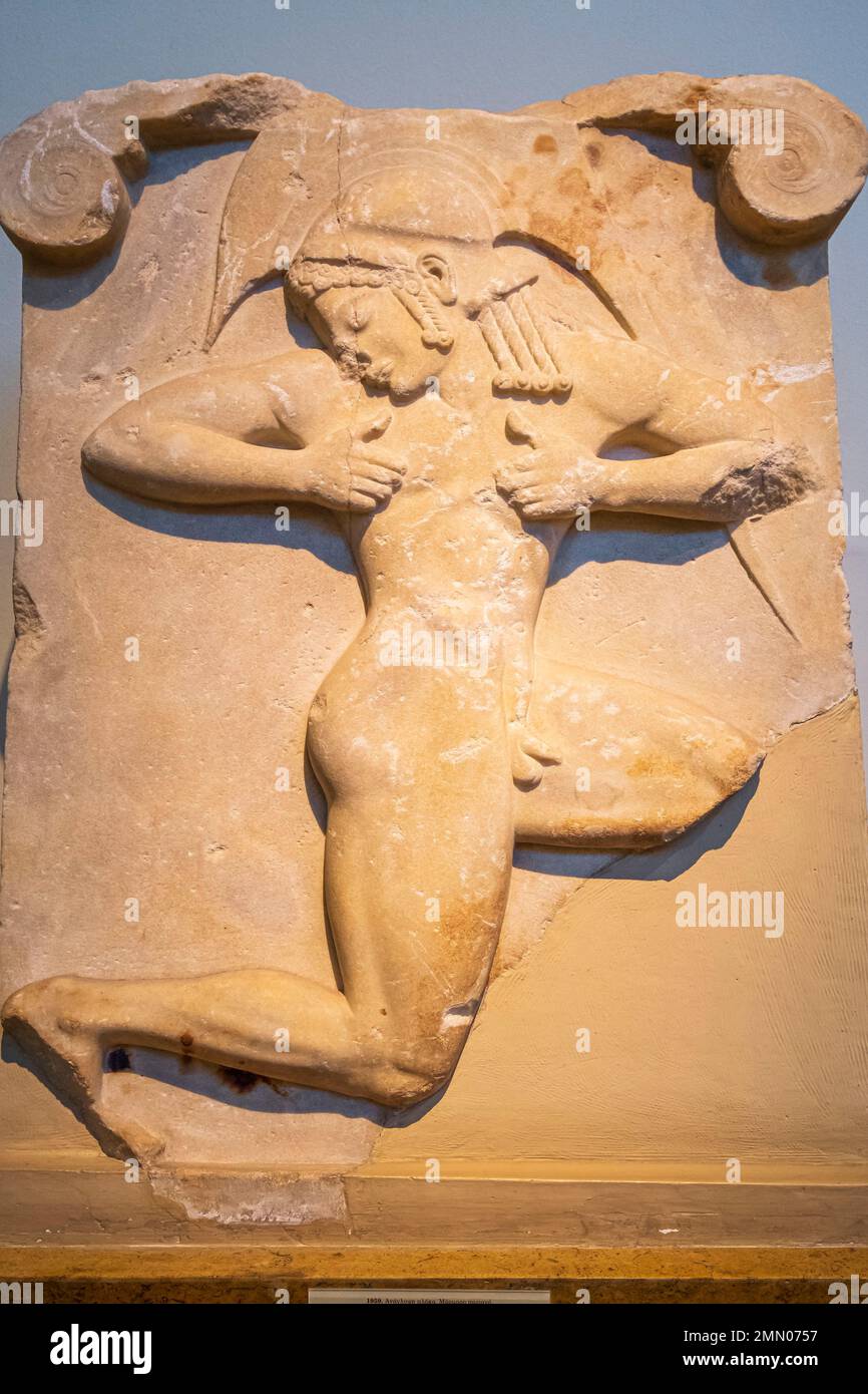 Grèce, Athènes, Musée archéologique national, stèle d'Hoplitodrom, fragment d'un monument funéraire de 500 av. J.-C. Banque D'Images