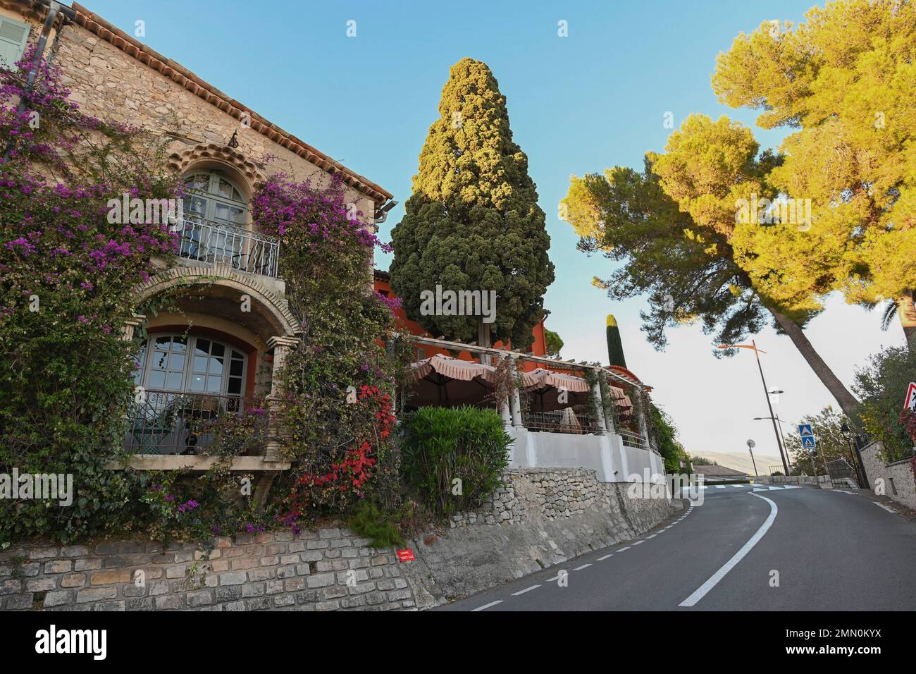France, Alpes Maritimes, Mougins, l'hôtel Vaste Horizon, où Pablo Picasso a séjourné pendant les étés 1936, 1937 et 1938, Picasso a invité Dora Maar mais aussi Nush et Paul Eluard, Roland Penrose, Lee Miller, Man Ray et ady Fidelin, la fresque il a faite a été effacée par les propriétaires Banque D'Images