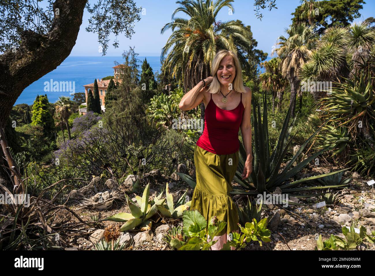 Italie, Ligurie, province d'Imperia, Ventimiglia, jardin botanique de Hanbury, Daniela Guglielmi, qui travaille pour le jardin botanique et qui est né ici, ces parents vivaient sur place comme gardiens Banque D'Images