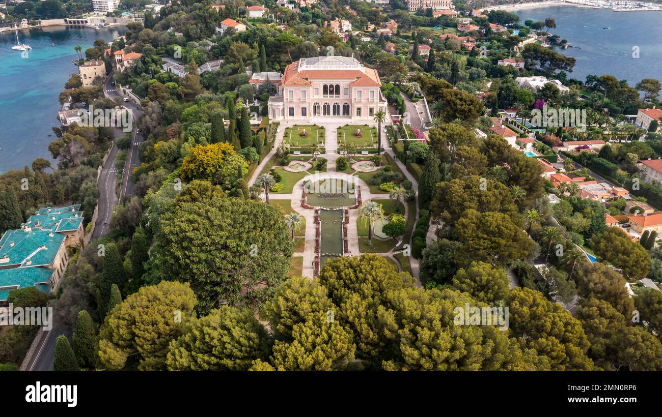 France, Alpes-Maritimes, Saint Jean Cap Ferrat, Villa et Jardins Ephrussi de Rothschild (vue aérienne) Banque D'Images