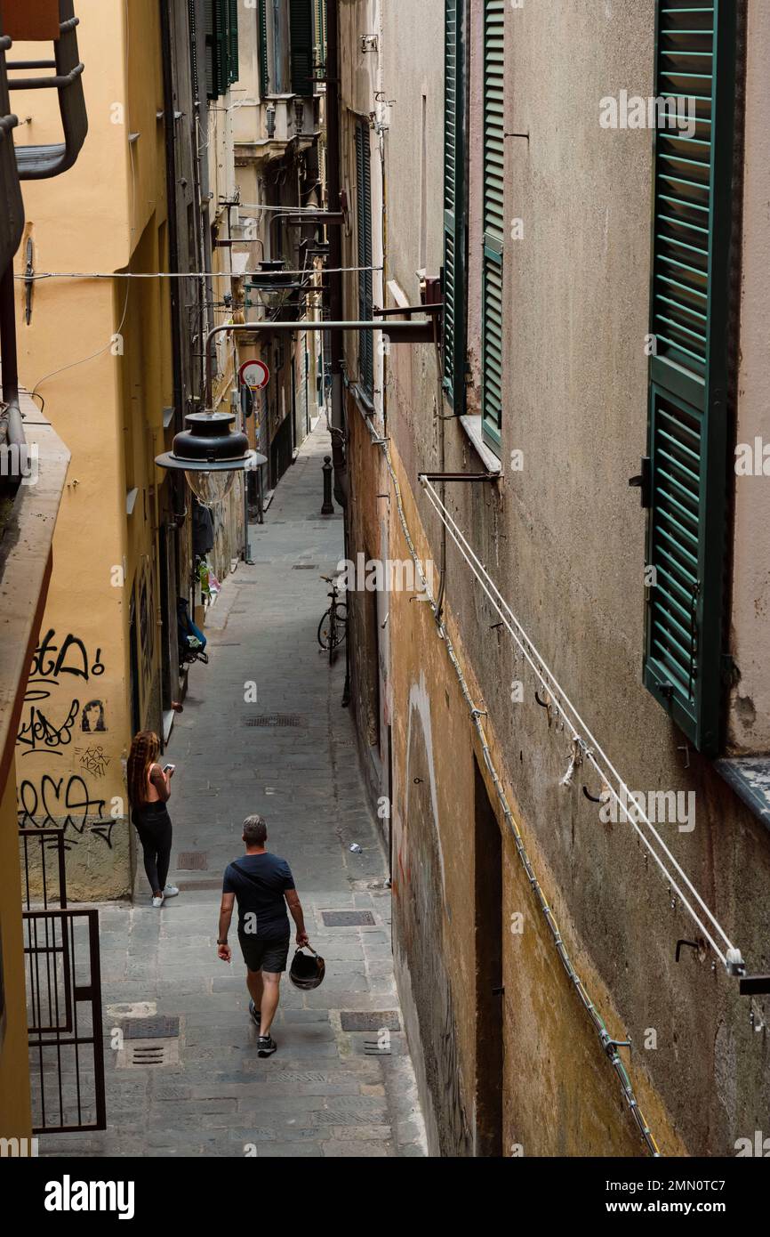 Italie, Ligurie, Gênes, la prostitution est encore présente dans les ruelles de l'ancien centre historique Banque D'Images