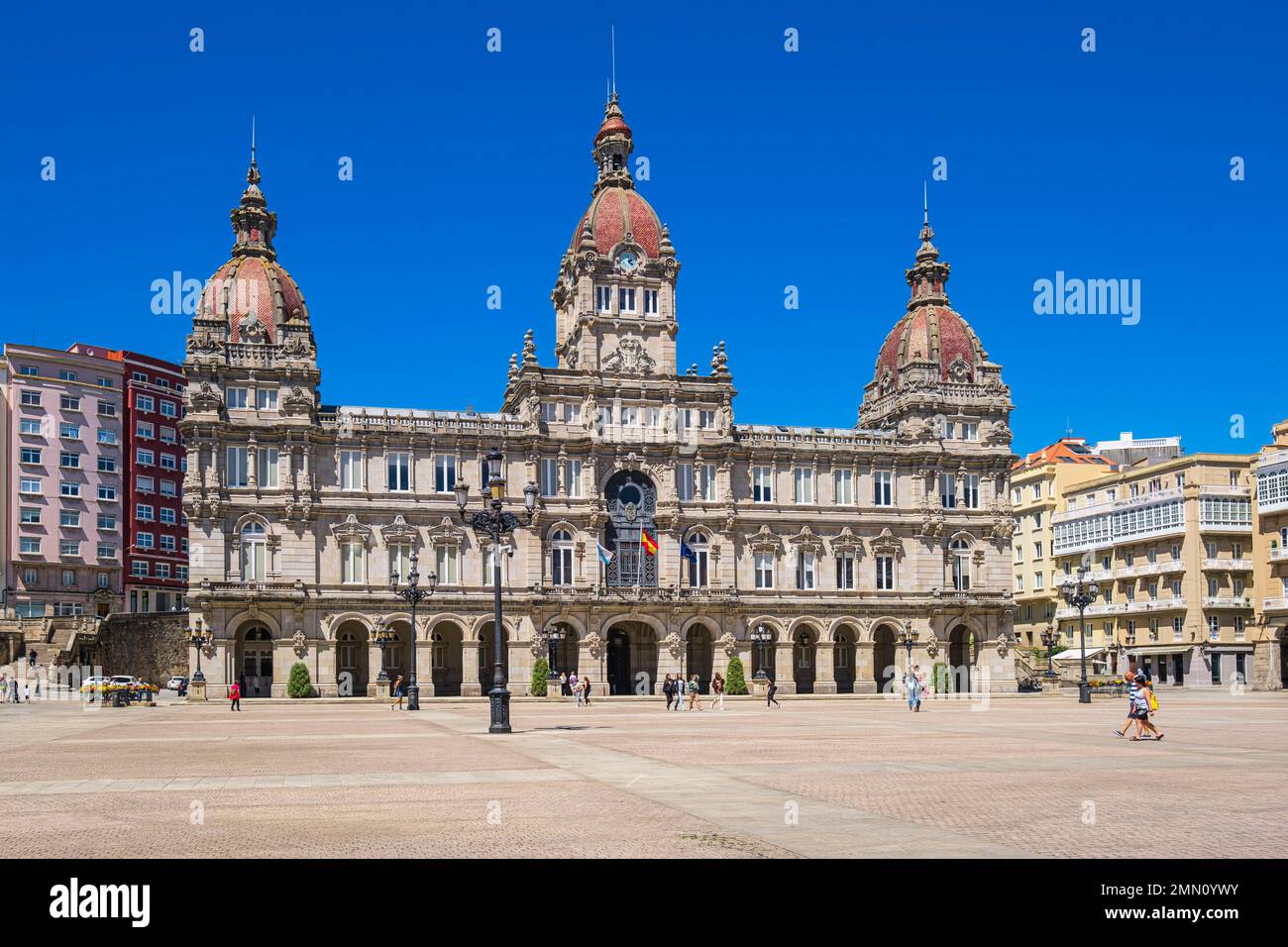Espagne, Galice, La Corogne, place Maria Pita, hôtel de ville du début du 20th siècle Banque D'Images