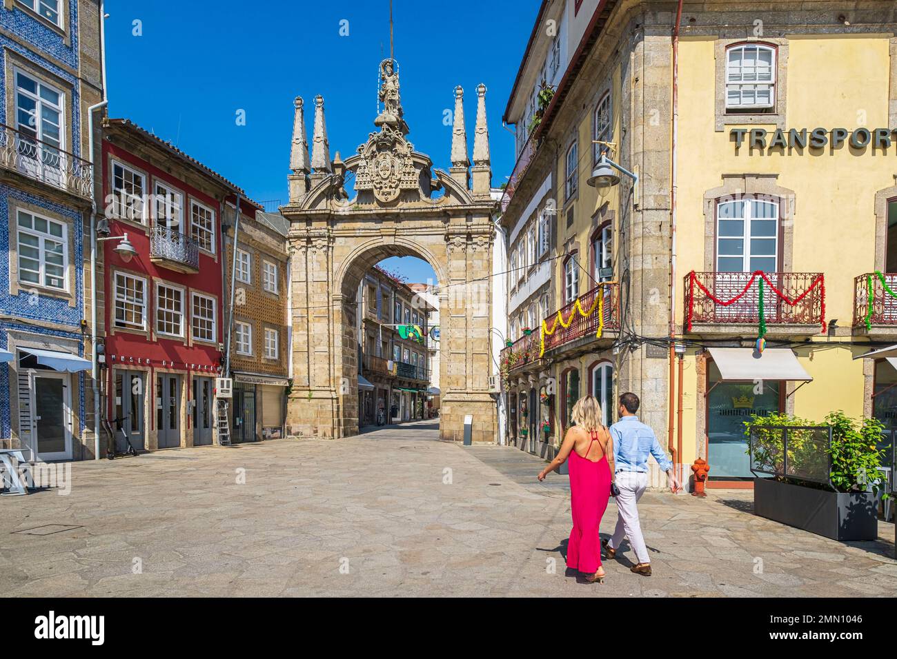 Portugal, région du Nord, Braga, Arc de la nouvelle porte (Arco da Porta Nova) du 18th siècle Banque D'Images