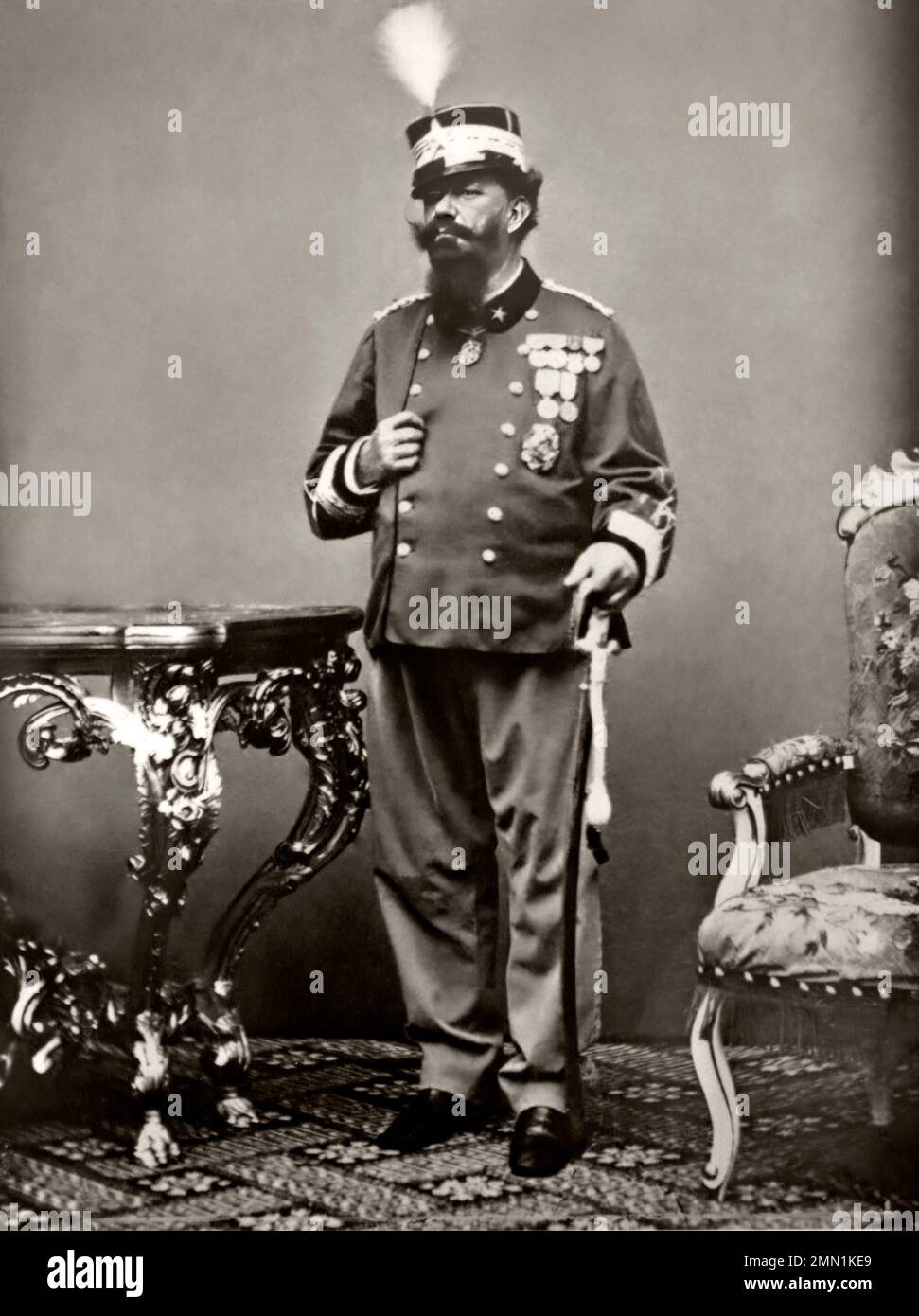Roi Vittorio Emanuele II en uniforme militaire Banque D'Images